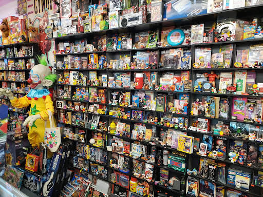 Collectibles Store «Makes Cents Variety Store», reviews and photos, 5027 W Howard Ave, Milwaukee, WI 53220, USA