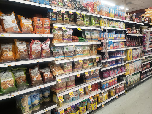 Grocery Store «Fred Meyer», reviews and photos, 2855 Broadway St NE, Salem, OR 97303, USA