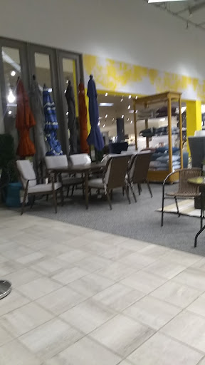 Furniture Store «Art Van Furniture», reviews and photos, 6500 E 14 Mile Rd, Warren, MI 48092, USA