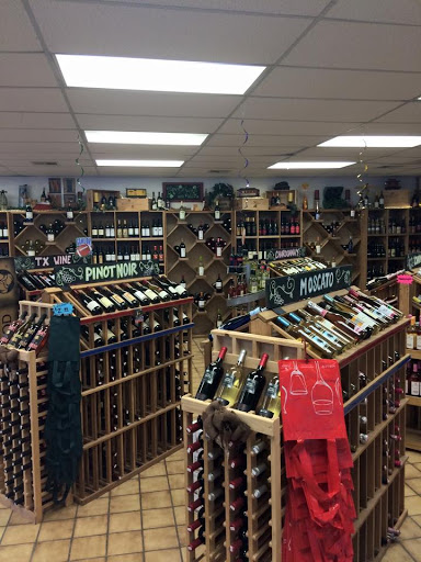 Liquor Store «Riverbend Liquor & Wine», reviews and photos, 5102 N 19th St Suite #101, Waco, TX 76708, USA
