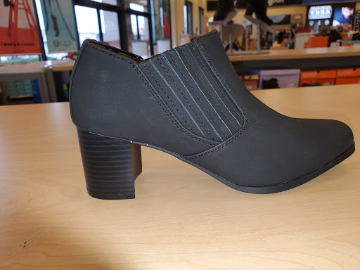 Shoe Store «Shoe Carnival», reviews and photos, 1945 W Palmetto St, Florence, SC 29501, USA