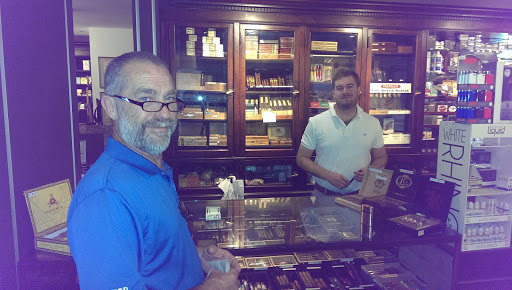 Cigar Shop «W. Curtis Draper Tobacconist», reviews and photos, 699 15th St NW, Washington, DC 20005, USA