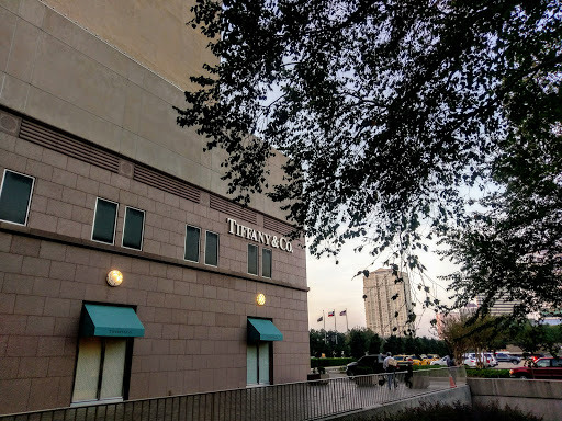 Jewelry Store «Tiffany & Co.», reviews and photos, 5015 Westheimer Rd, Houston, TX 77056, USA