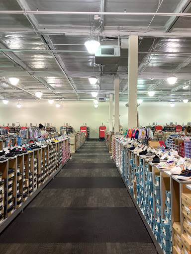 DSW Designer Shoe Warehouse - 7