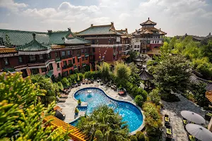 Hotel Ling Bao - Phantasialand Erlebnishotel image