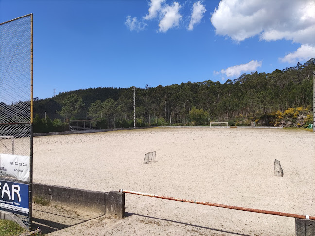 Avaliações doCampo de Jogos das Fontaínhas em Guimarães - Campo de futebol