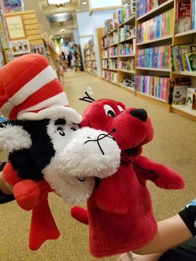 Book Store «Barnes & Noble», reviews and photos, 7881 Edinger Ave, Huntington Beach, CA 92647, USA