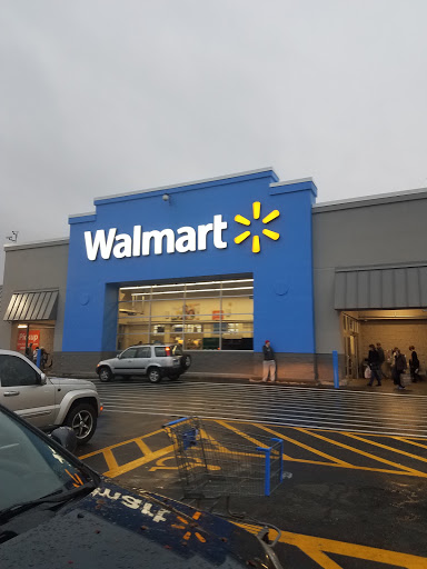 Discount Store «Walmart», reviews and photos, 67 Newtown Rd, Danbury, CT 06810, USA