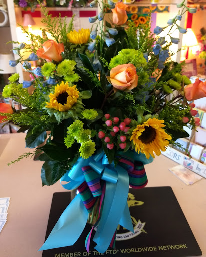 Florist «Eureka Florist», reviews and photos, 524 Henderson St, Eureka, CA 95501, USA