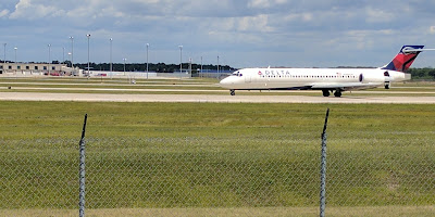 VIEWING AREA Gerald R. Ford International Airport