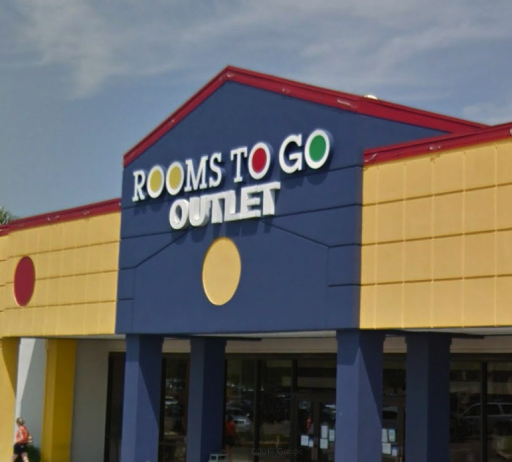 Rooms To Go Outlet Furniture Store - Clearwater, 21411 US-19, Clearwater, FL 33759, USA, 