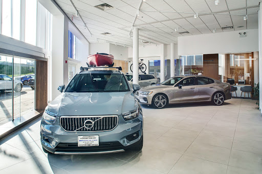 Car Dealer «Howard Orloff Volvo», reviews and photos, 1924 N Paulina St, Chicago, IL 60622, USA