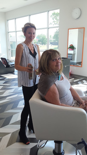 Hair Salon «Heat Blowdry Bar and Wax Studio Hair Salon», reviews and photos, 1591 Tullamore St, Mankato, MN 56001, USA