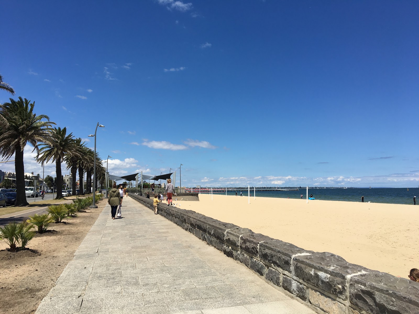 Foto van Port Melbourne Beach met recht en lang
