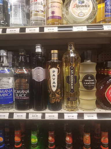 Wine Store «Luekens Liquors», reviews and photos, 4643 W Kennedy Blvd, Tampa, FL 33609, USA