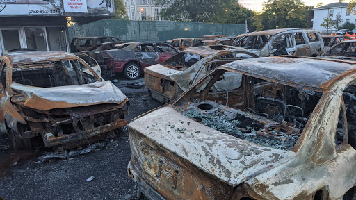 Used Car Dealer «Car Source», reviews and photos, 5821 Sheridan Rd, Kenosha, WI 53140, USA