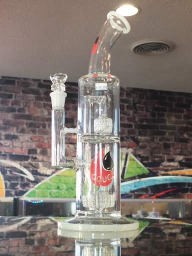 Vaporizer Store «E-Cig Warehouse», reviews and photos, 70 Copeland Ave, La Crosse, WI 54603, USA