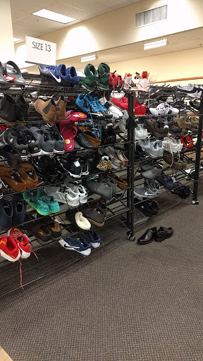 Clothing Store «Burlington Coat Factory», reviews and photos, 74 Broad St, Stamford, CT 06901, USA