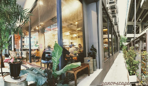 Green coffee shops Bangkok