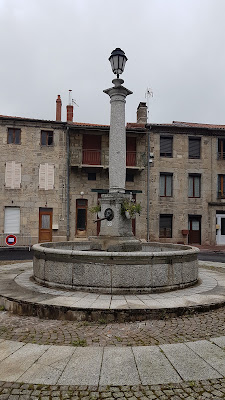 Fontaine à Saugues