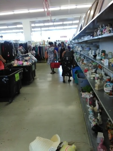 Thrift Store «Red White & Blue Thrift Store», reviews and photos, 12640 NE 6th Ave, Miami, FL 33161, USA