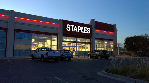 Office Supply Store «Staples», reviews and photos, 7350 W Alameda Ave, Lakewood, CO 80226, USA