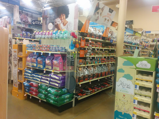 Pet Supply Store «PetSmart», reviews and photos, 11501 Metcalf Ave, Overland Park, KS 66210, USA