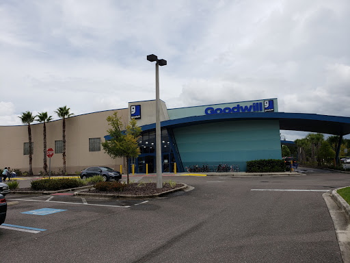 Thrift Store «Goodwill Wesley Chapel Superstore», reviews and photos, 2390 Willow Oak Dr, Wesley Chapel, FL 33544, USA