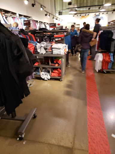 Clothing Store «Under Armour Factory House», reviews and photos, 471 Opry Mills Dr #471, Nashville, TN 37214, USA