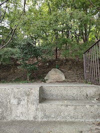 六甲山緑化百周年記念碑