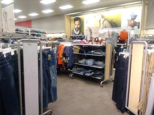 Department Store «Target», reviews and photos, 3500 East-West Hwy #1200, Hyattsville, MD 20782, USA
