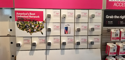 Cell Phone Store «T-Mobile», reviews and photos, 738 W Arrow Hwy, San Dimas, CA 91773, USA