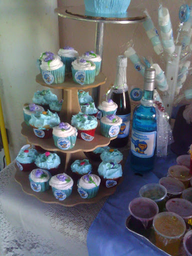 Pasteles y Novedades Tía Esther en Ciénega de Flores