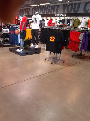 Clothing Store «Nike Factory Store», reviews and photos, 4101 S Carrollton Ave, New Orleans, LA 70119, USA