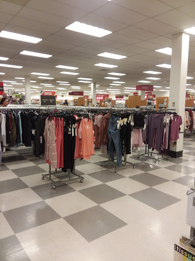 Department Store «T.J. Maxx», reviews and photos, 2631 MacArthur Rd, Whitehall, PA 18052, USA