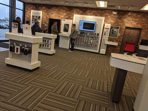 Cell Phone Store «Cellular Communications Inc. - Verizon Premium Wireless Retailer», reviews and photos, 3350 13th Ave S, Fargo, ND 58103, USA