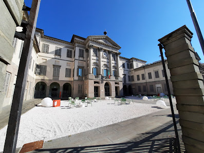 Accademia di Belle Arti G. Carrara Piazza Giacomo Carrara, 82d, 24121 Bergamo BG, Italia