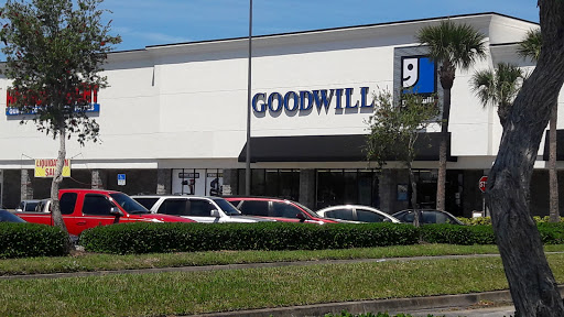 Thrift Store «Goodwill», reviews and photos