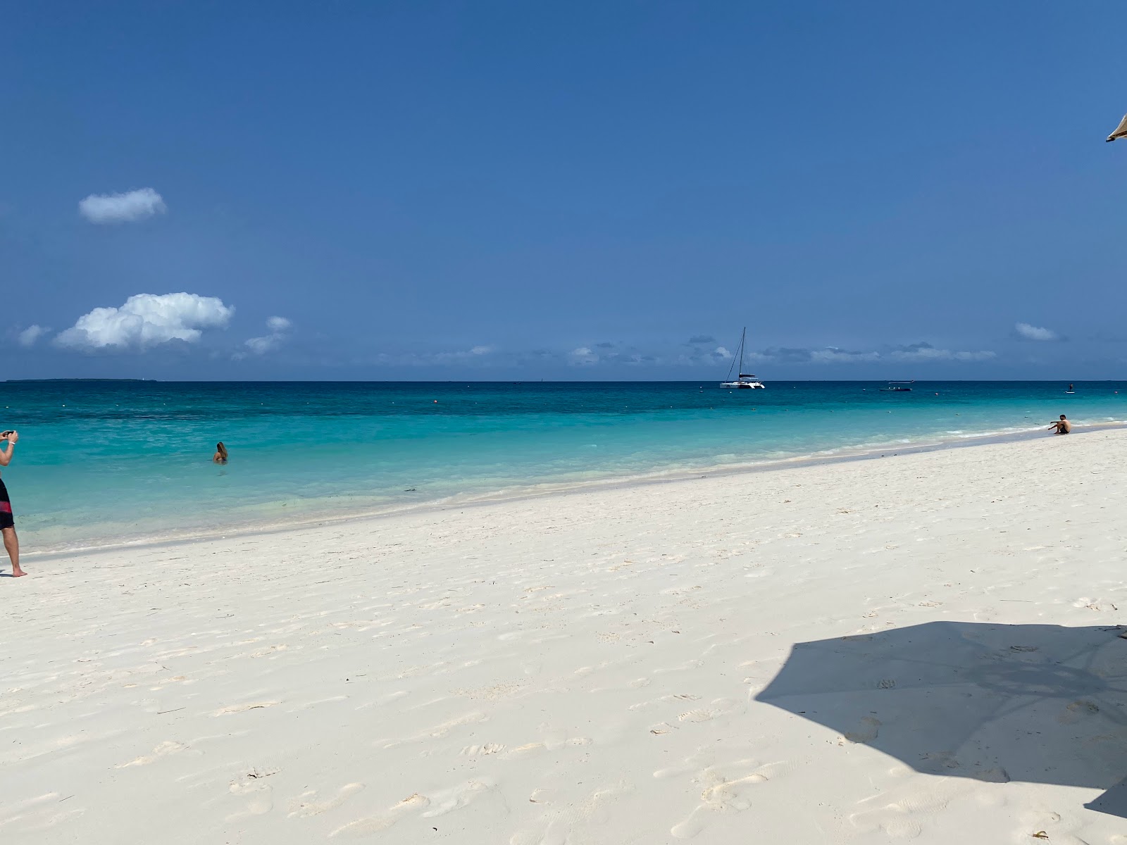 Foto de Playa de Kendwa con recta y larga