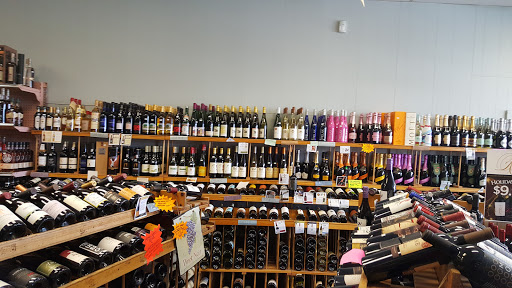 Liquor Store «Norwood Wines & Liquors», reviews and photos, 140 Nahatan St, Norwood, MA 02062, USA
