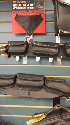 Tattoo Shop «Attitudes Muskegon», reviews and photos, 1610 Evanston Ave, Muskegon, MI 49442, USA