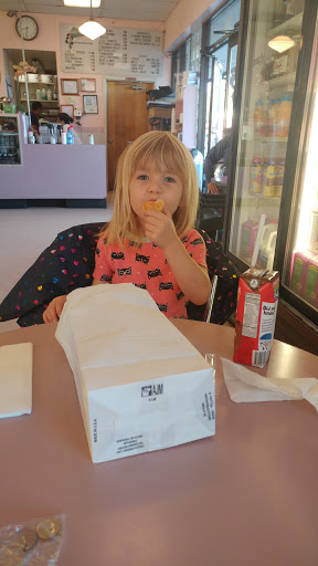 Shopping Mall «Vineyard Town Center Shopping Center», reviews and photos, 451 Vineyard Blvd, Morgan Hill, CA 95037, USA