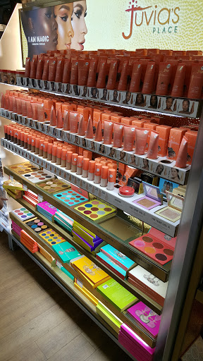 Hair Salon «Ulta Beauty», reviews and photos, 24235 Magic Mountain Pkwy, Valencia, CA 91355, USA