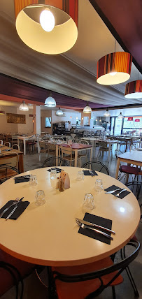 Atmosphère du Restaurant Le Cafouch Aux Saveurs à Marseille - n°3
