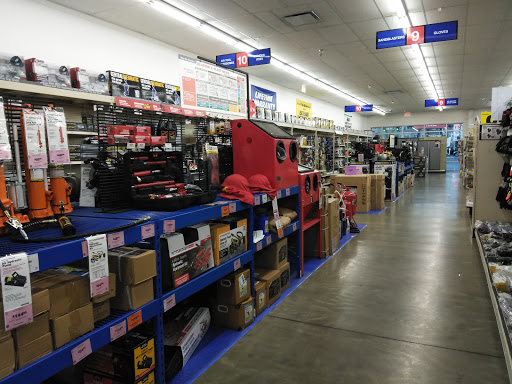 Hardware Store «Harbor Freight Tools», reviews and photos, 6205 Corson Ave S, Seattle, WA 98108, USA