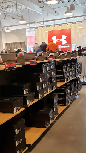 Clothing Store «Under Armour Factory House», reviews and photos, 11 N Michigan Ave #430, Atlantic City, NJ 08401, USA