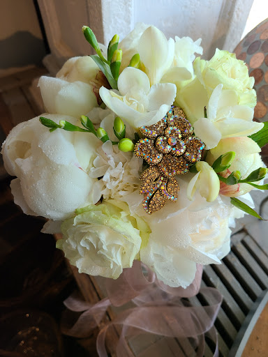 Florist «Buss Flower Shop», reviews and photos, 322 N Milwaukee Ave, Libertyville, IL 60048, USA