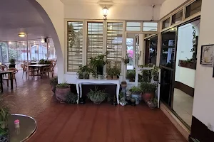Arirang Restaurant and Guest House image