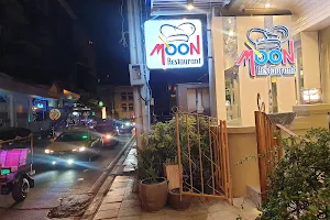 Moon restaurant image