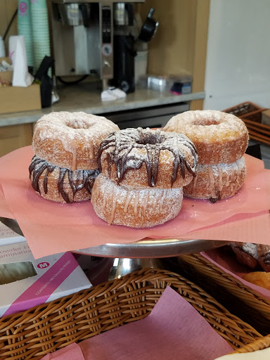 Donut Shop «River Oaks Donuts», reviews and photos, 3601 Westheimer Rd, Houston, TX 77027, USA